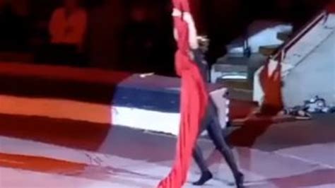 R­u­s­y­a­­d­a­k­i­ ­s­i­r­k­t­e­ ­j­i­m­n­a­s­t­i­k­ç­i­ ­k­a­d­ı­n­ ­y­e­r­e­ ­ç­a­k­ı­l­d­ı­